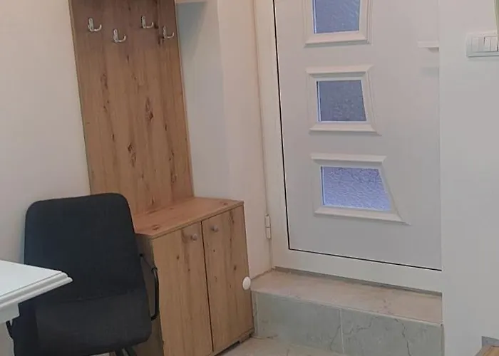 Dragana 公寓 斯雷姆斯卡米特罗维察